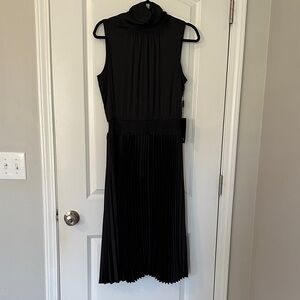 White House Black Market Black Pleated Midi Dress - 6